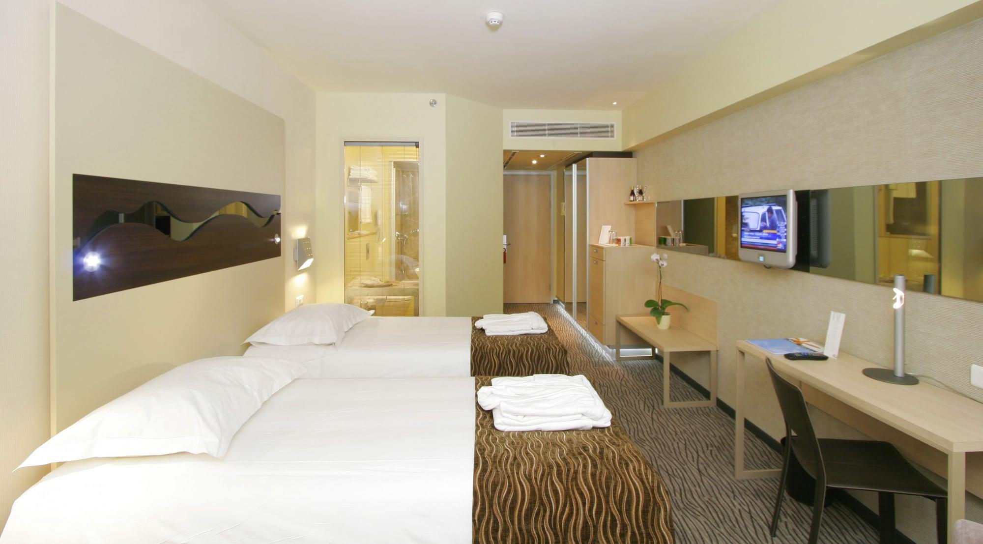 Richmond Nua Wellness - Adult Only