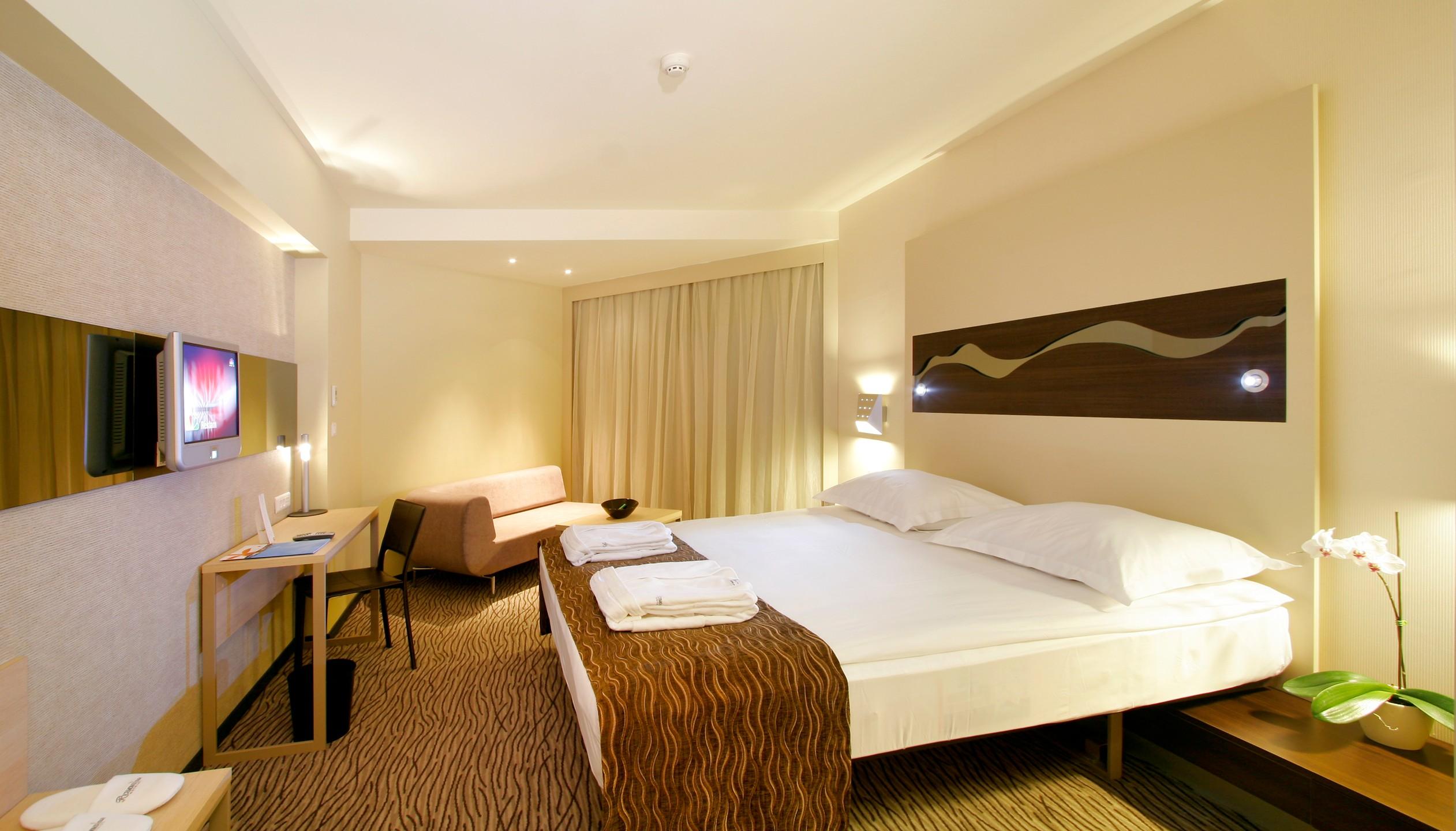 Richmond Nua Wellness - Adult Only