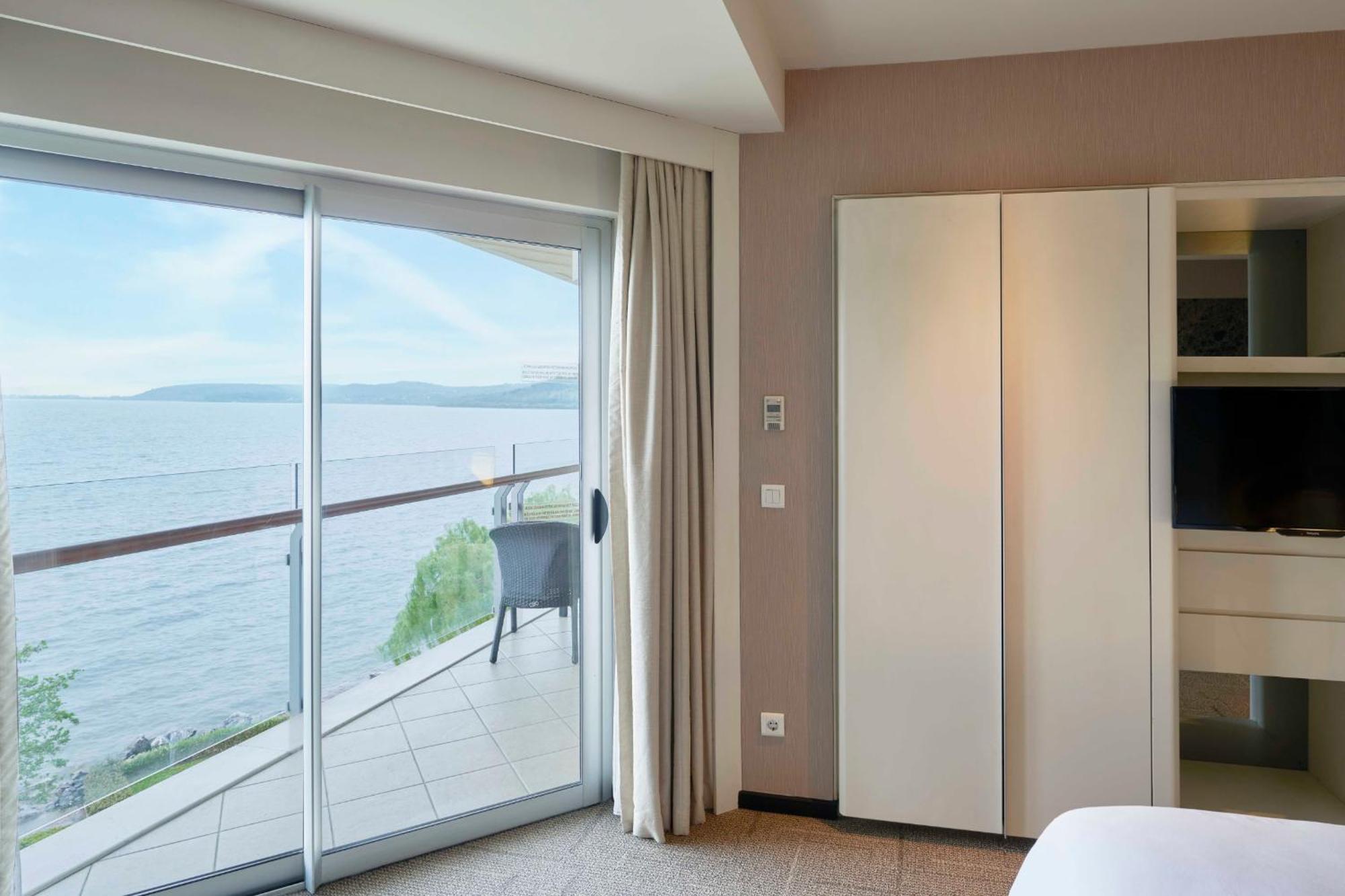 Richmond Nua Wellness - Adult Only